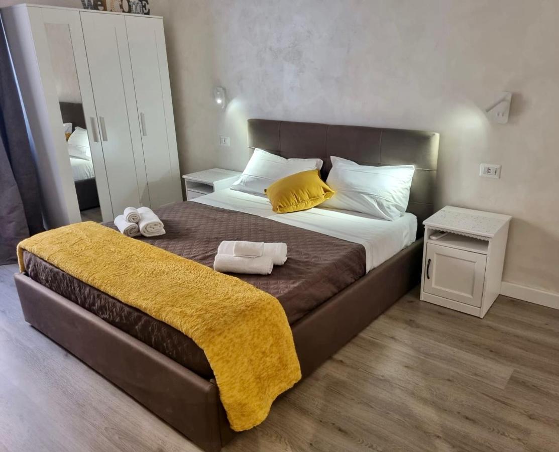 Apartment Close To The Coloseum, 2 Minutes Walk From Metro A Екстериор снимка