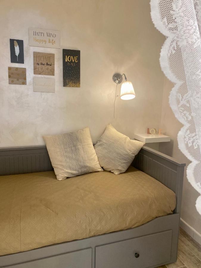 Apartment Close To The Coloseum, 2 Minutes Walk From Metro A Екстериор снимка