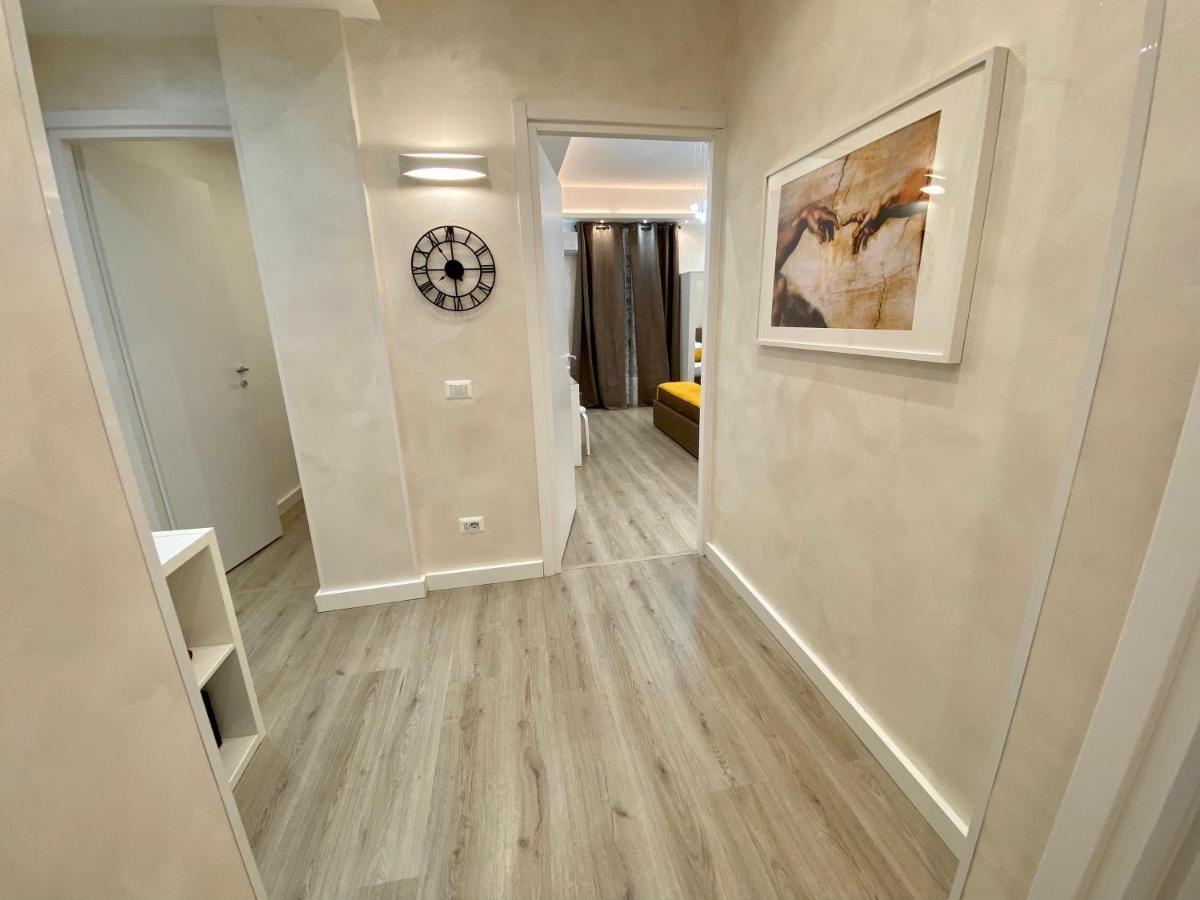 Apartment Close To The Coloseum, 2 Minutes Walk From Metro A Екстериор снимка