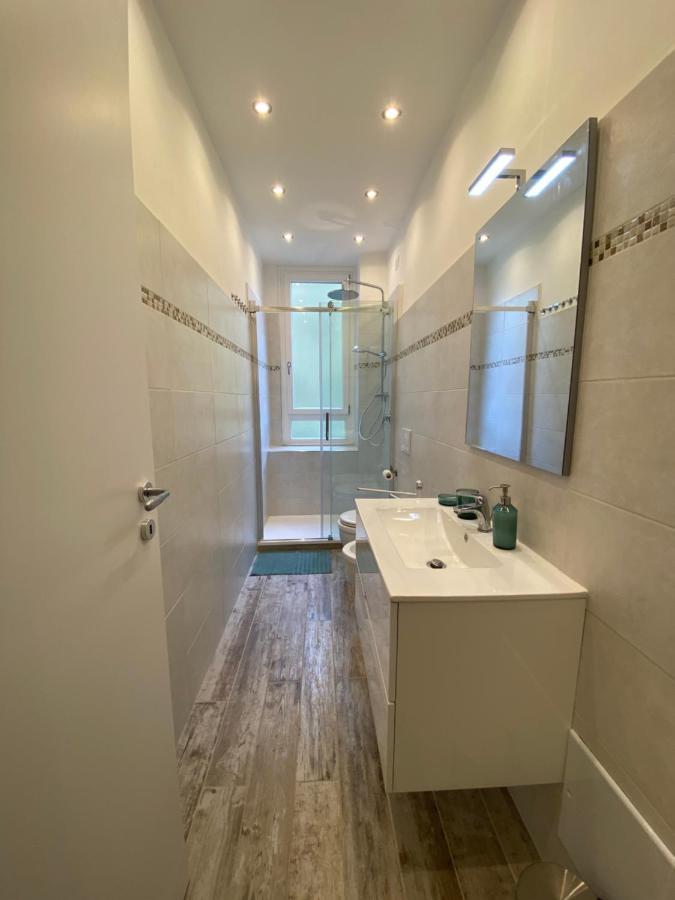 Apartment Close To The Coloseum, 2 Minutes Walk From Metro A Екстериор снимка