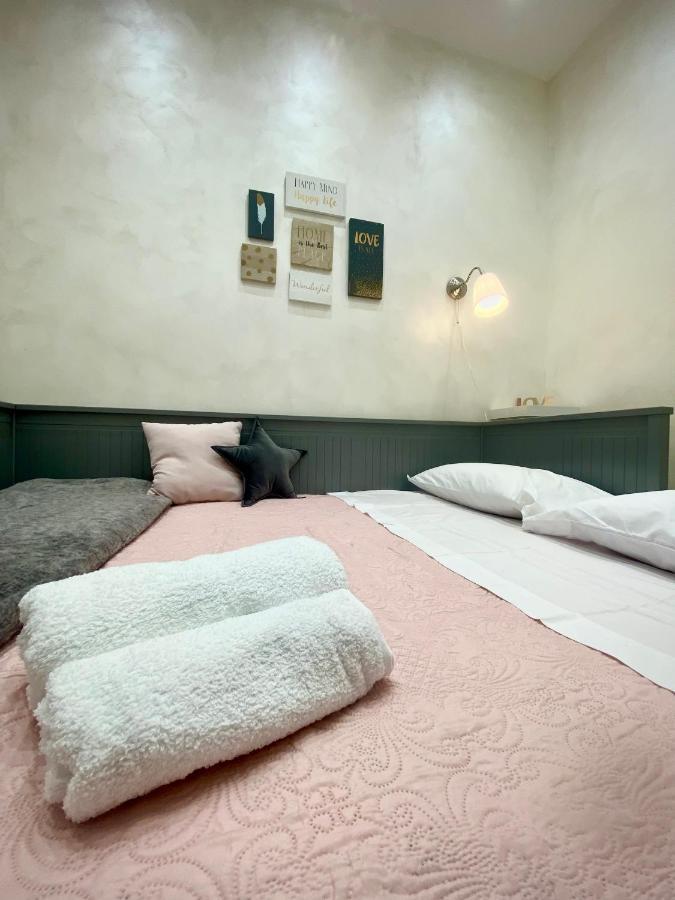 Apartment Close To The Coloseum, 2 Minutes Walk From Metro A Екстериор снимка