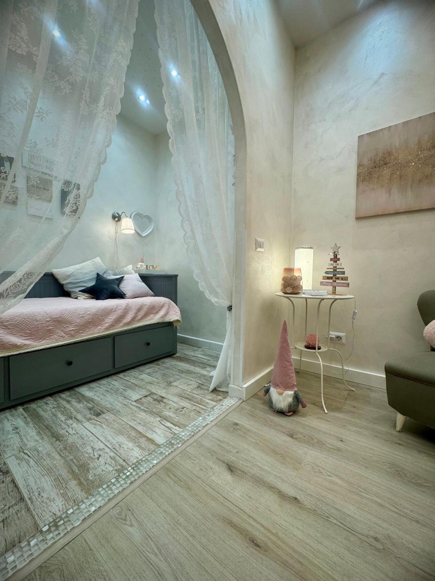 Apartment Close To The Coloseum, 2 Minutes Walk From Metro A Екстериор снимка