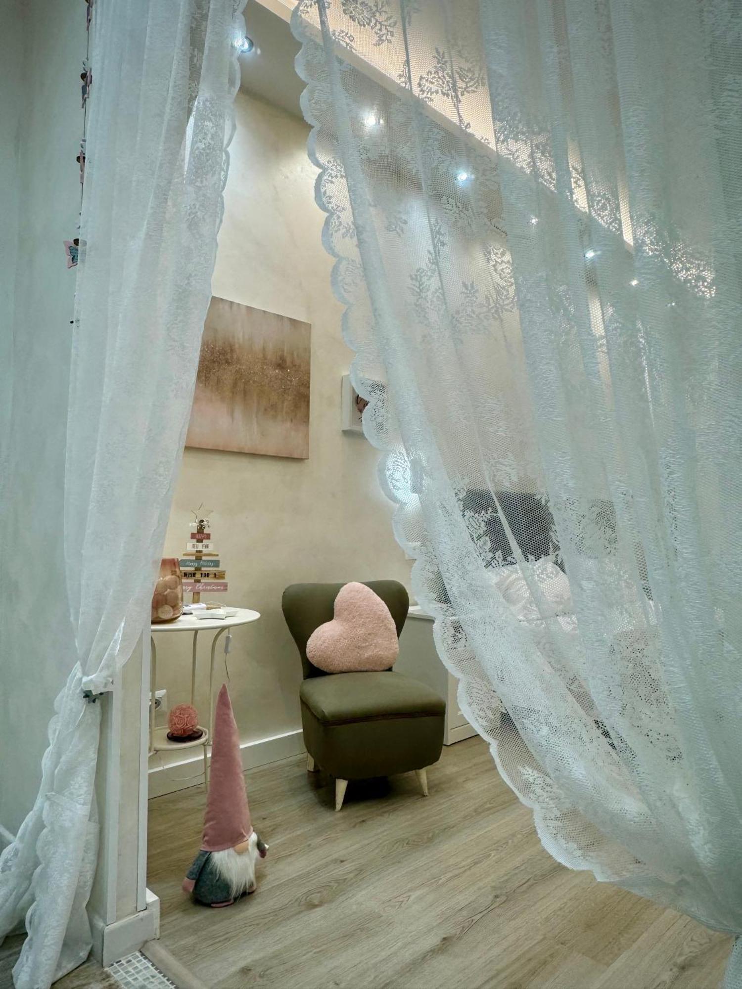 Apartment Close To The Coloseum, 2 Minutes Walk From Metro A Екстериор снимка