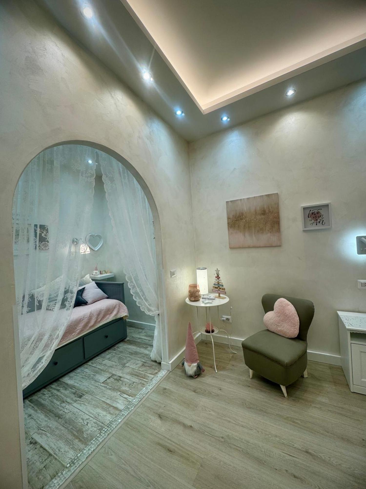 Apartment Close To The Coloseum, 2 Minutes Walk From Metro A Екстериор снимка