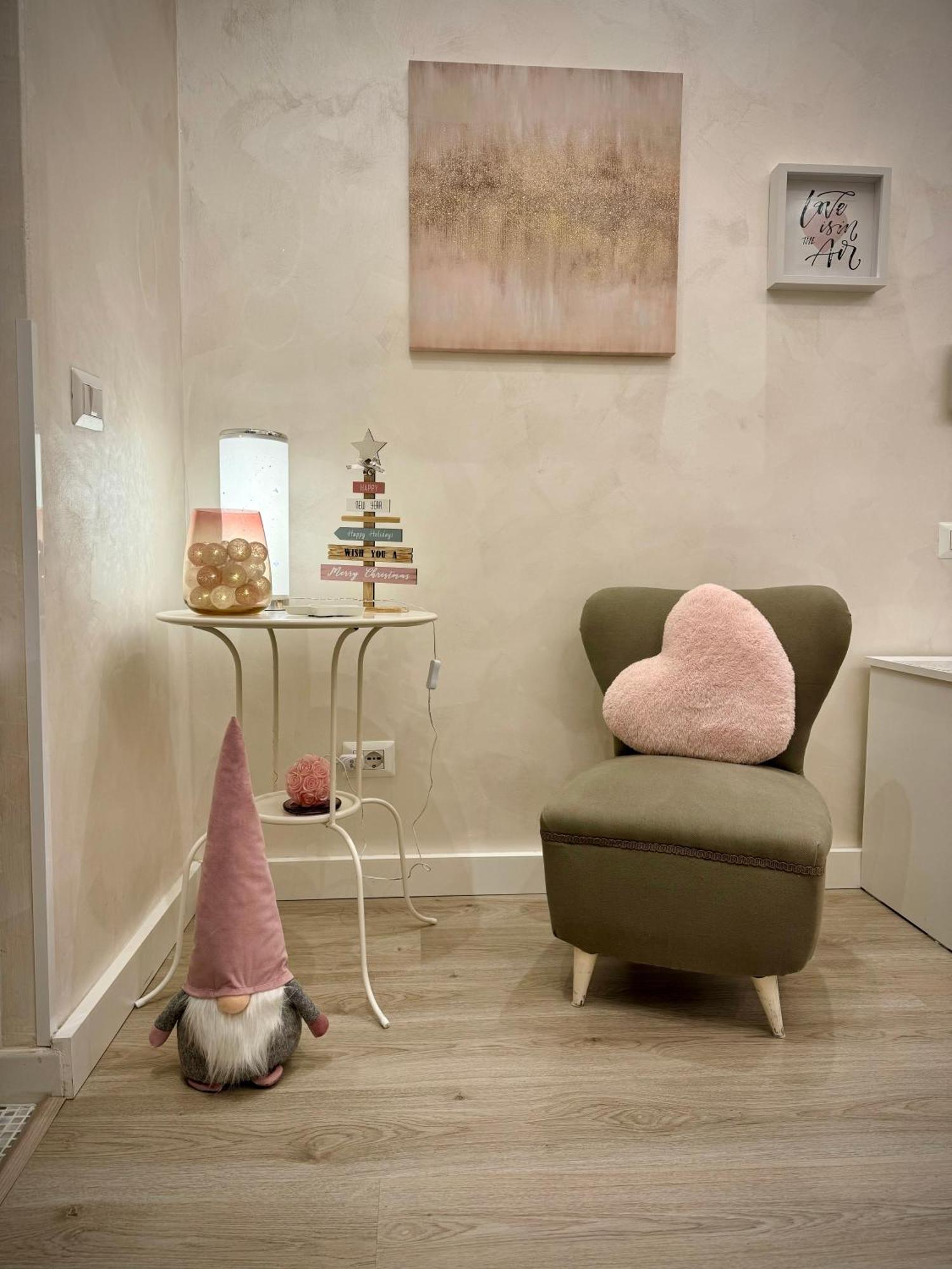 Apartment Close To The Coloseum, 2 Minutes Walk From Metro A Екстериор снимка